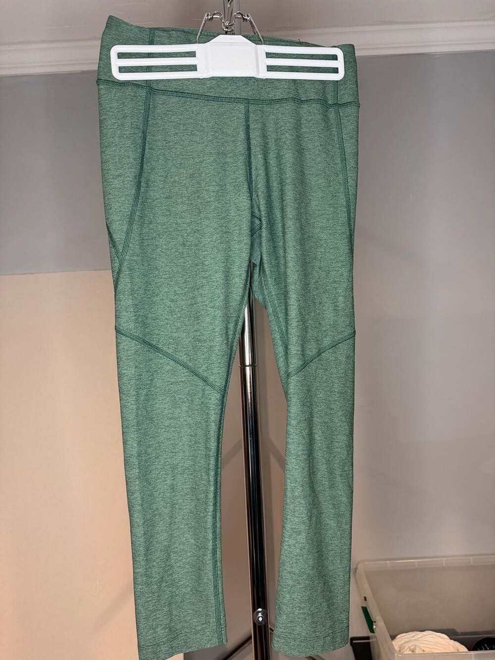 Outdoor Voices Warmup 7/8 Leggings in Heather Green